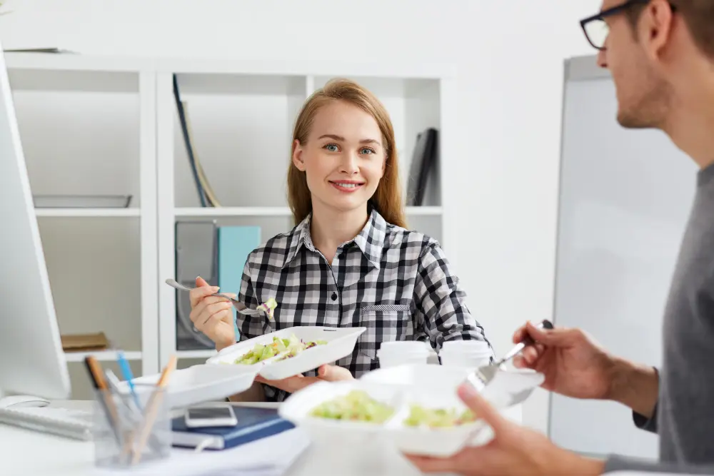 Ofiste Öğle Yemeği Çözümü: Meal Box ile Taşıma Yemek Hizmeti